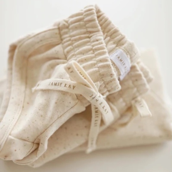 *SOLD* NWT size 1YR Jamie Kay Fleck Ivy shorties in Honey - Picture 2 of 3